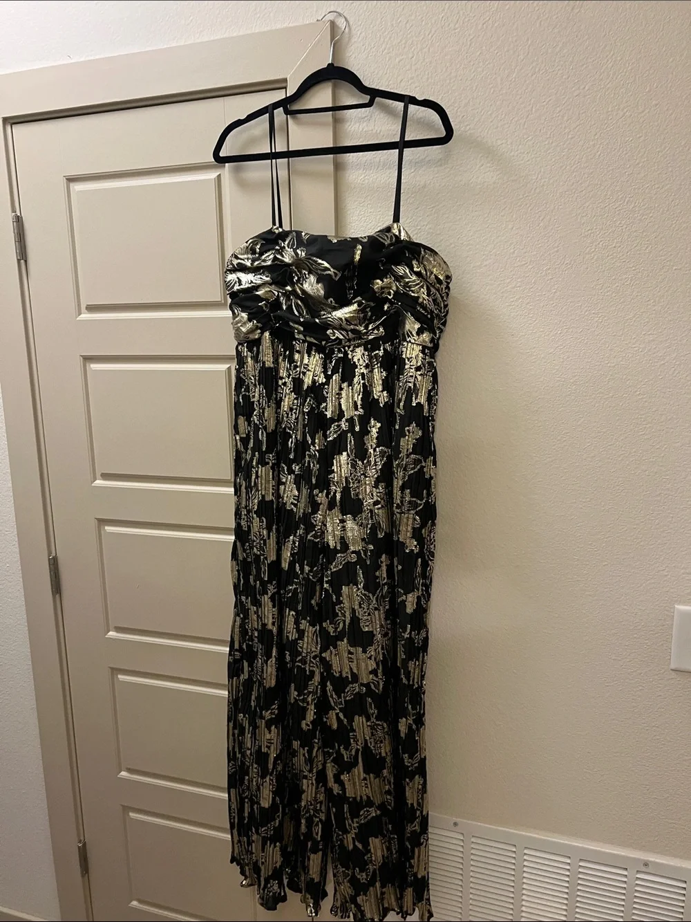 Anthropologie women’s HUTCH MABEL FOIL PLEATED JUMPSUIT Sz XS NWT wedding guest